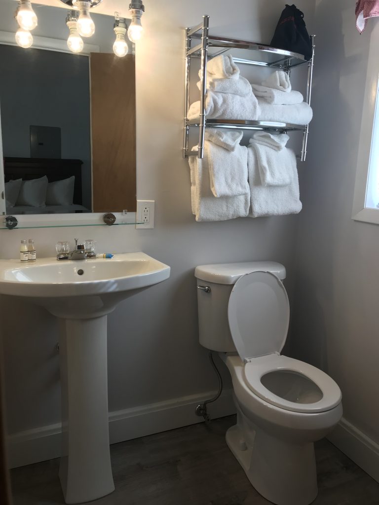 Standard Room bathroom with pedestal sink