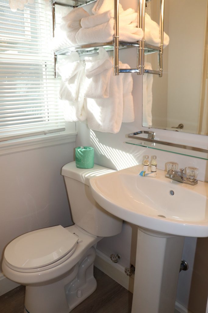 Bathroom with pedestal sink