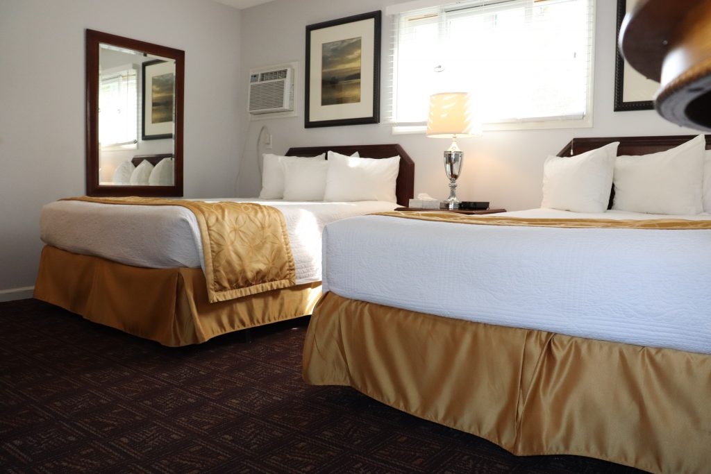 Deluxe room with two queen beds