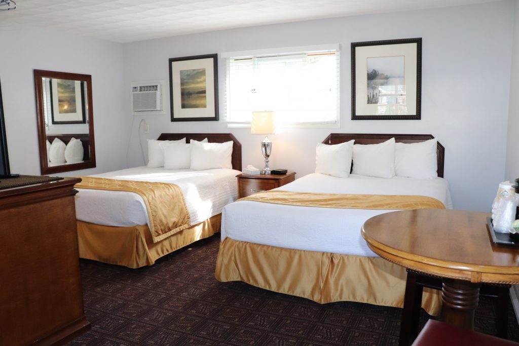 Two queen beds deluxe room